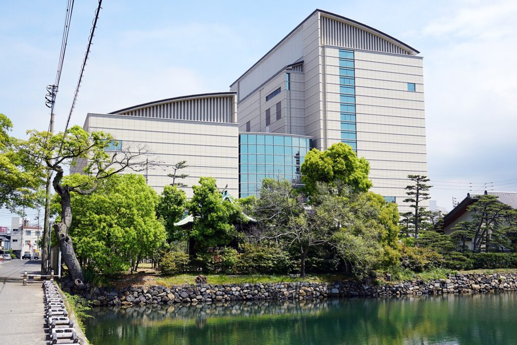 香川県立ミュージアムの建物