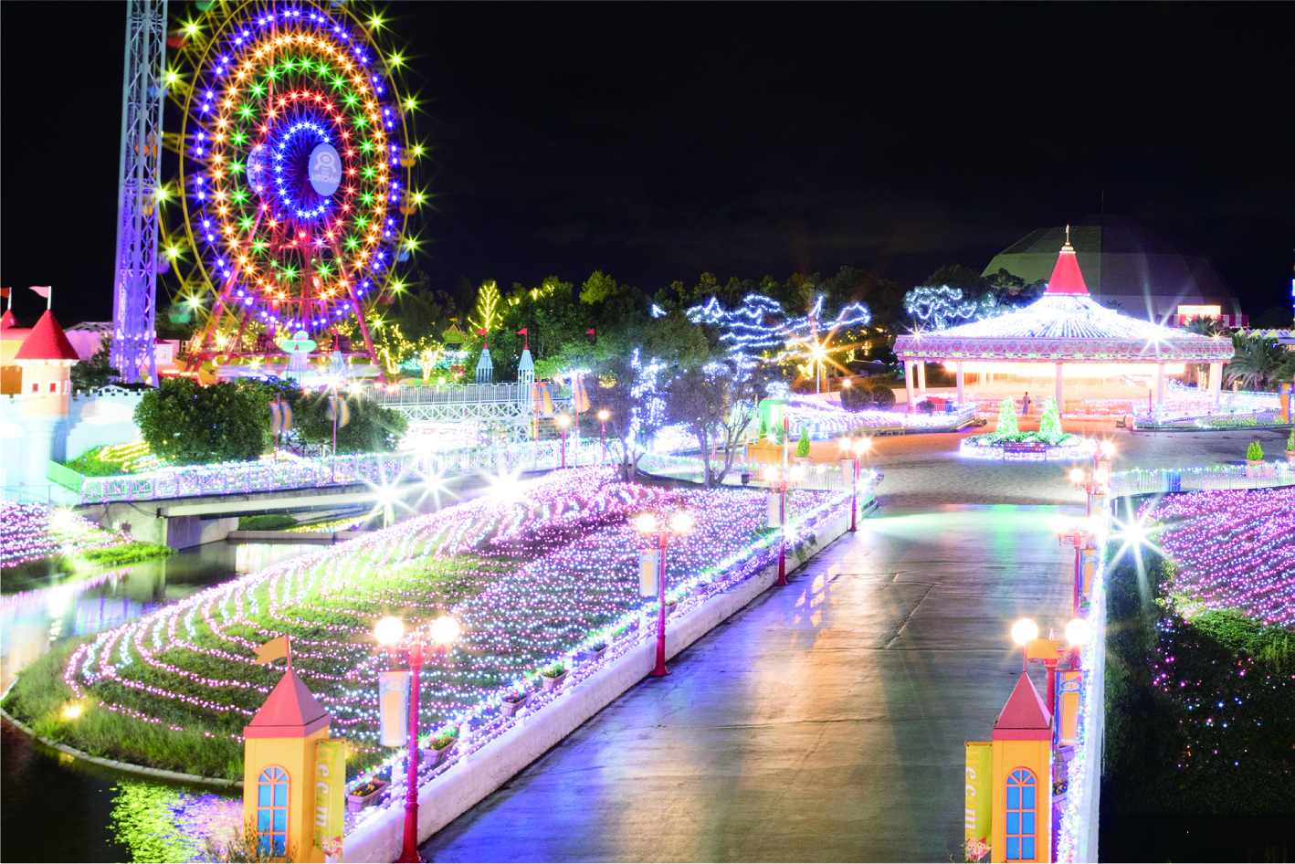 ไฟประดับฤดูหนาวที่นิวเรโอมะเวิลด์