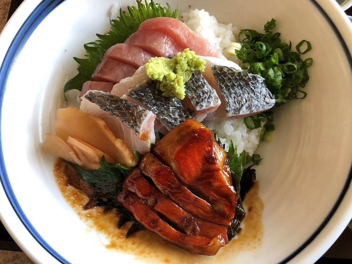ข้าวหน้าปลาคินเมะไดของมุโรโตะ