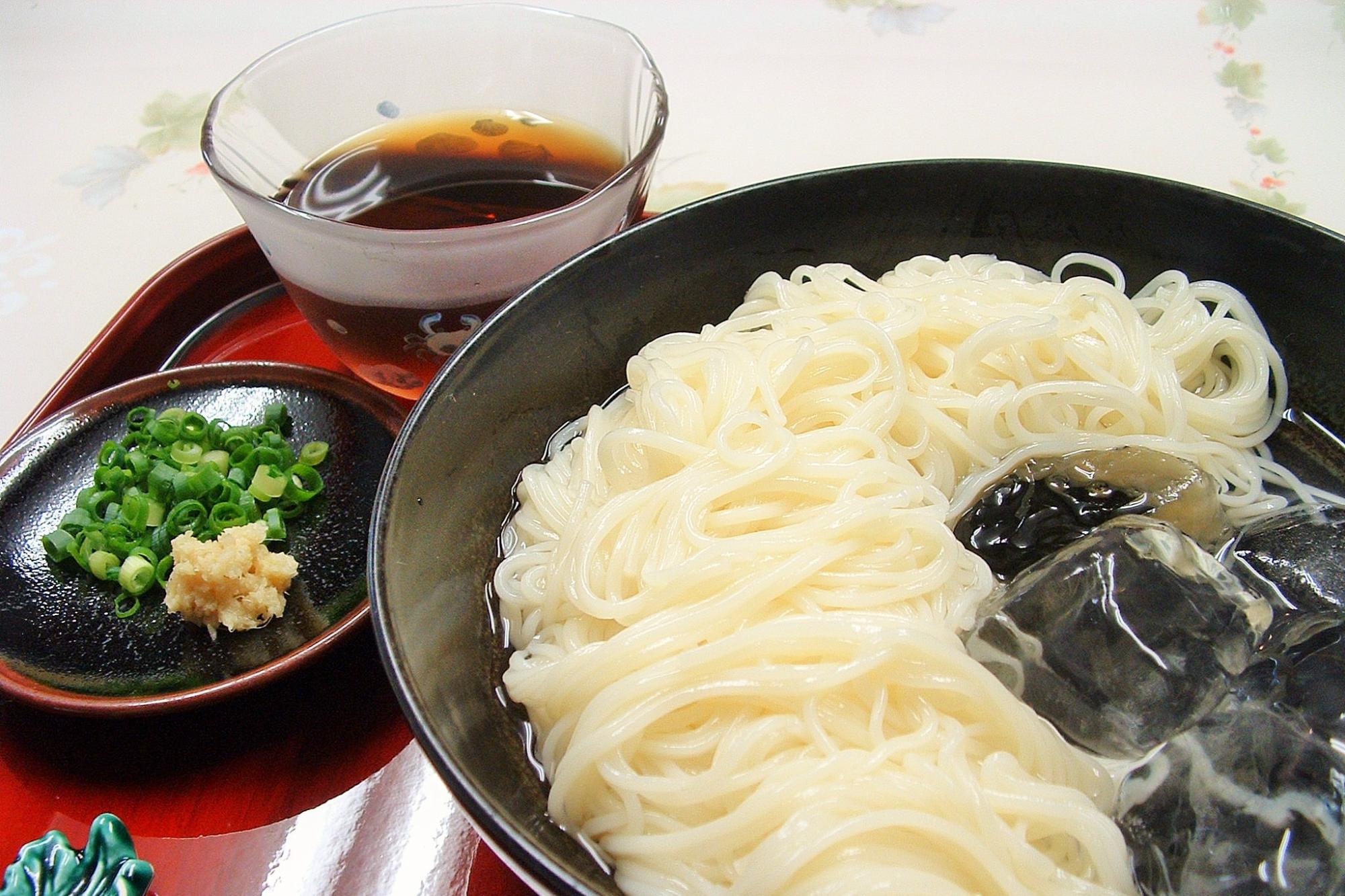 โซเม็งสดที่นากาบุอัน