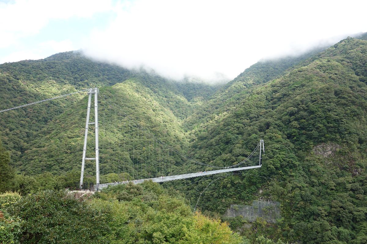 สะพานแขวนเทรุฮะ