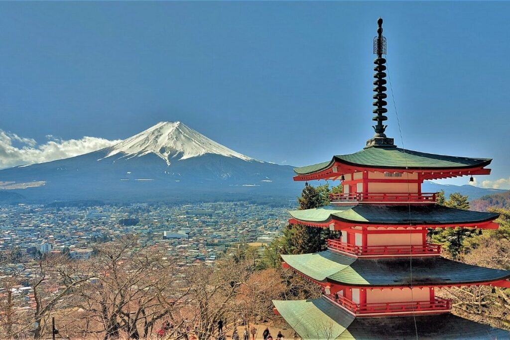 ซากุระยามานาชิ|8 จุดชมซากุระ เจดีย์ชูเรโตะ ถึงชินไดซากุระ