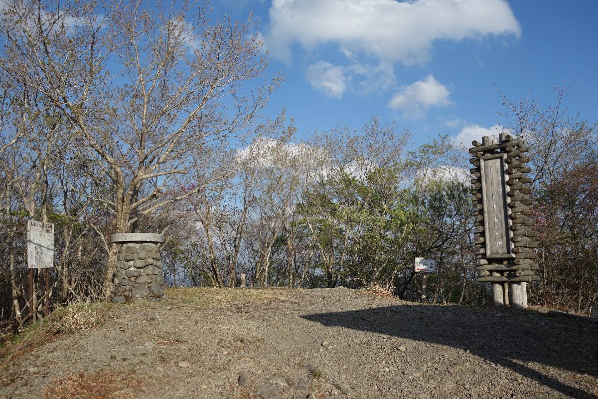ภูเขาโกมาดันซัง (สถานีริมทางโกมาซัง สกายทาวเวอร์)