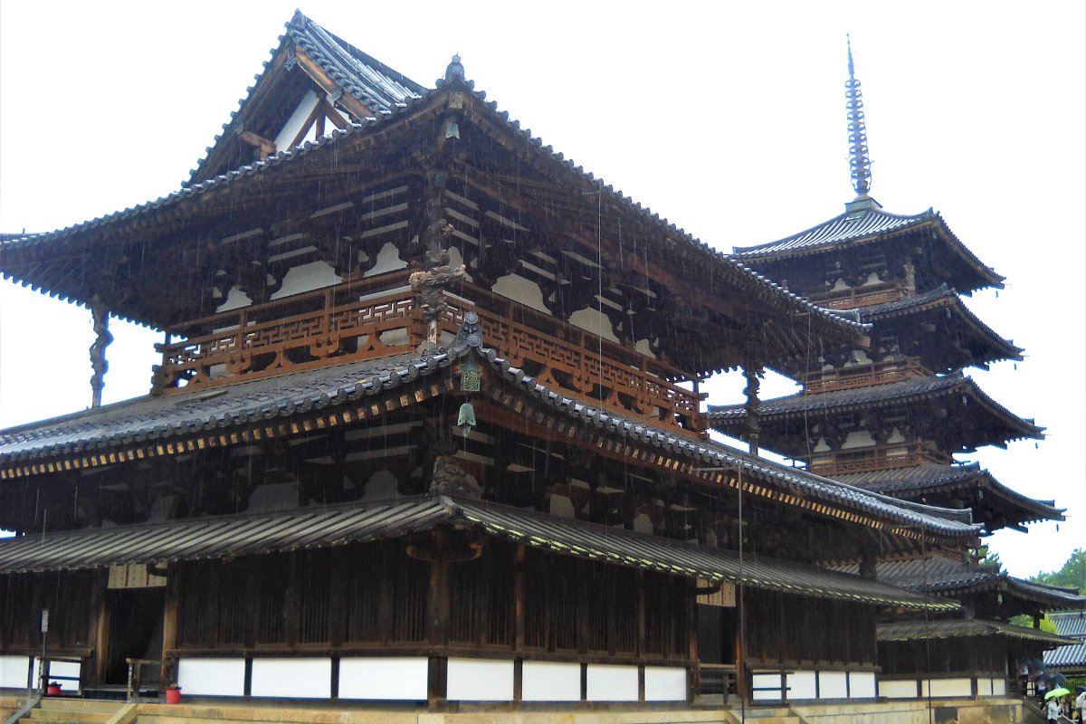 โบสถ์คนโดและเจดีย์ 5 ชั้นของวัดโฮริวจิ