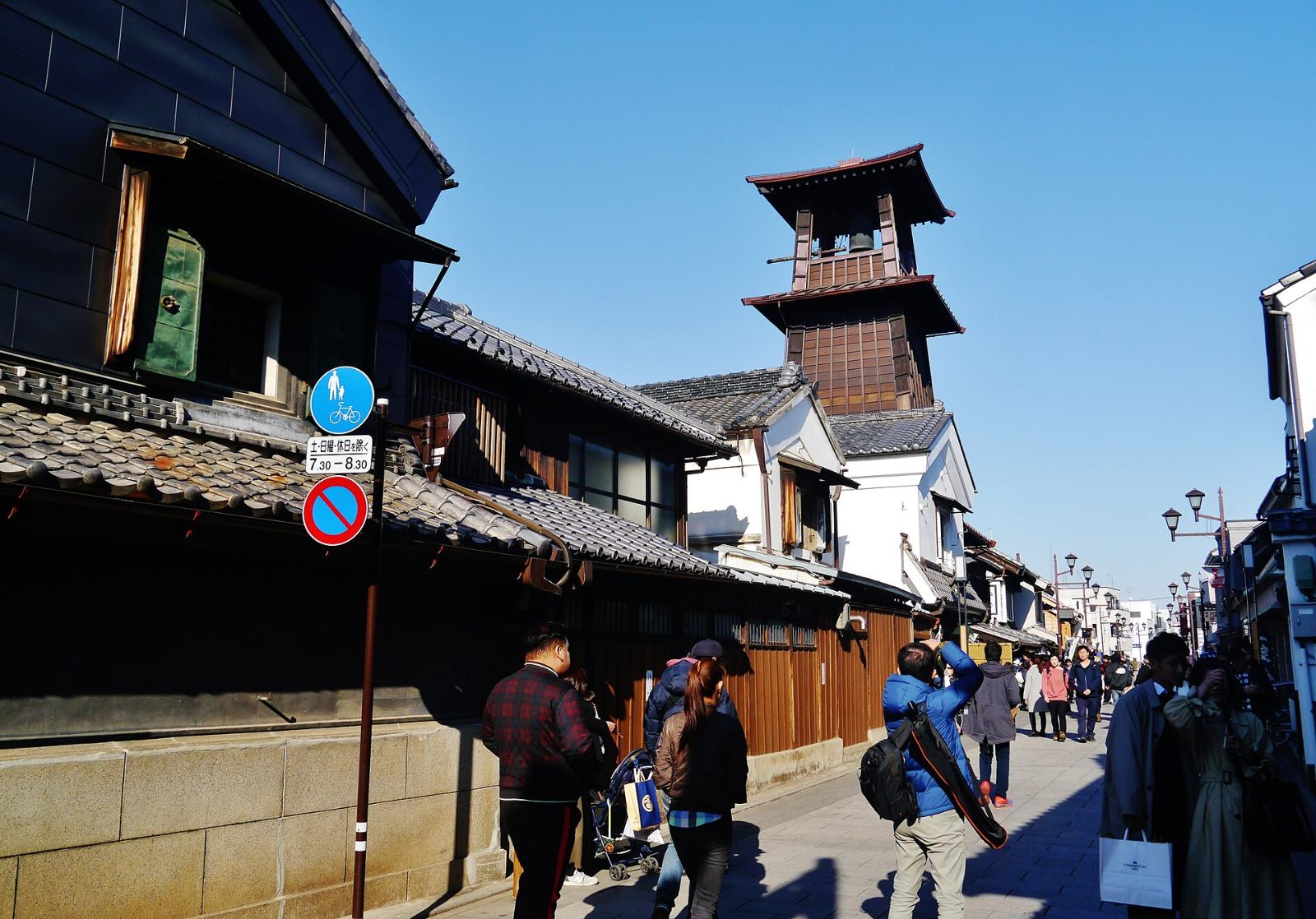 ถนนอิจิบังไกที่มีบ้านโกดังดินเรียงรายในคาวาโกเอะ