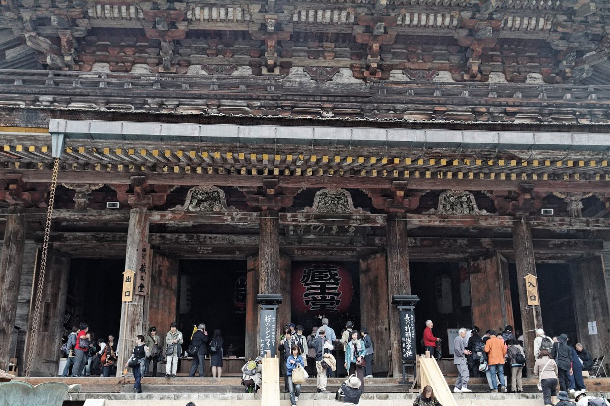 ด้านหน้าวิหารซาโอโดที่ประดิษฐานพระประธาน