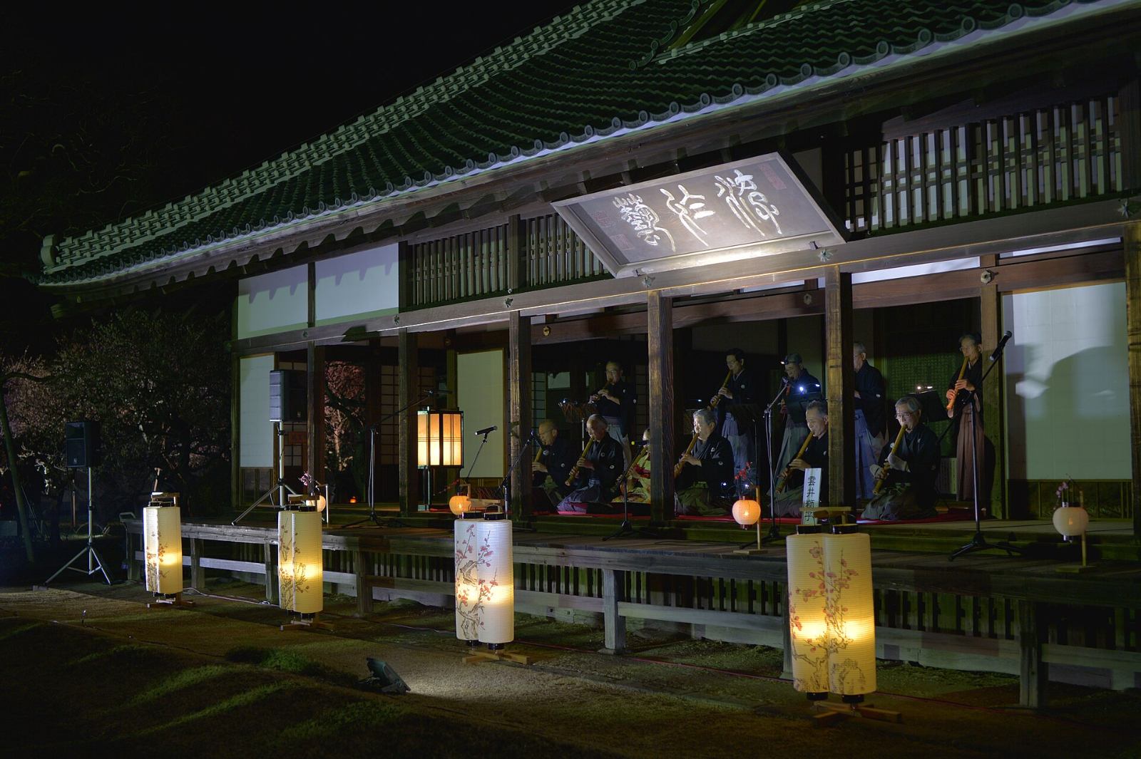 ห้องเรียนไม้ภายในโรงเรียนโคโดกัง