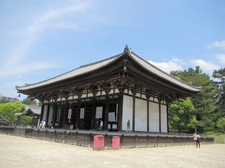 นาราครั้งแรก สวนนาราและเมืองหลวงเก่า