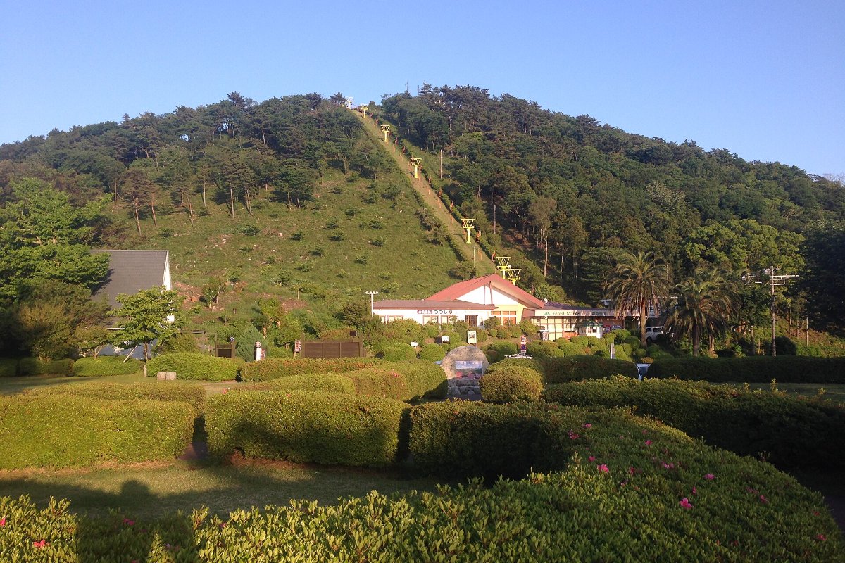 สวนภูเขาโคมุโระด้านล่าง