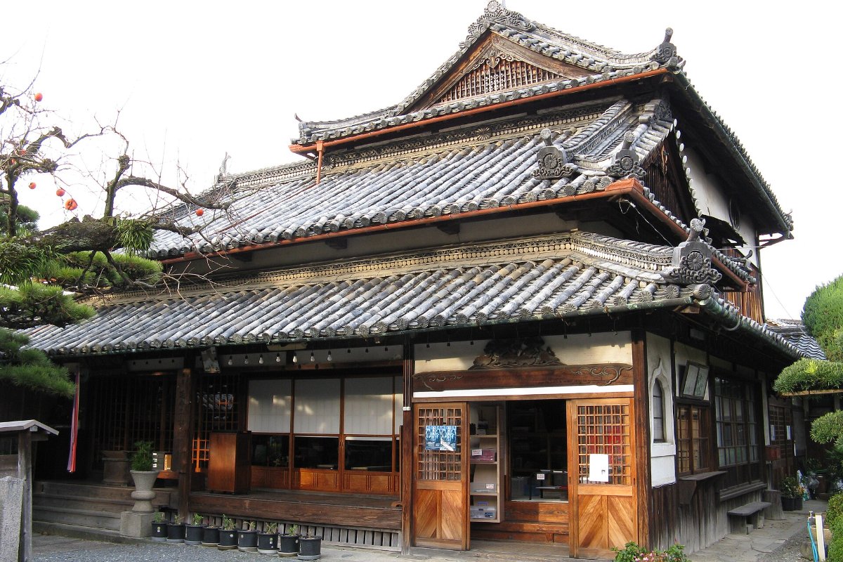 อาคารวัดเซ็มเมียวโชอินหรือซานาดะอันในคุโดยามะ
