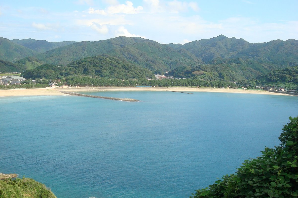 ชายหาดคุมาโมโตะ