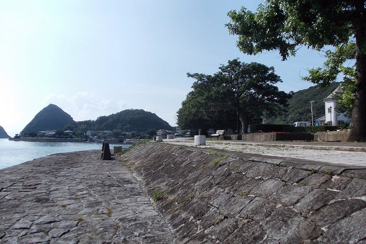 ริมท่าเรือหินที่มิสุมินิชิโกะ
