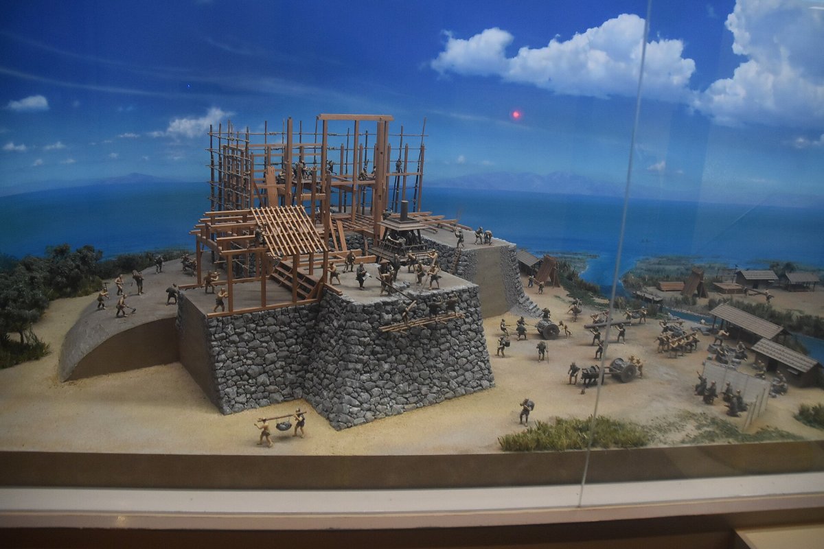 โมเดลการสร้างปราสาทนางาฮามะในพิพิธภัณฑ์