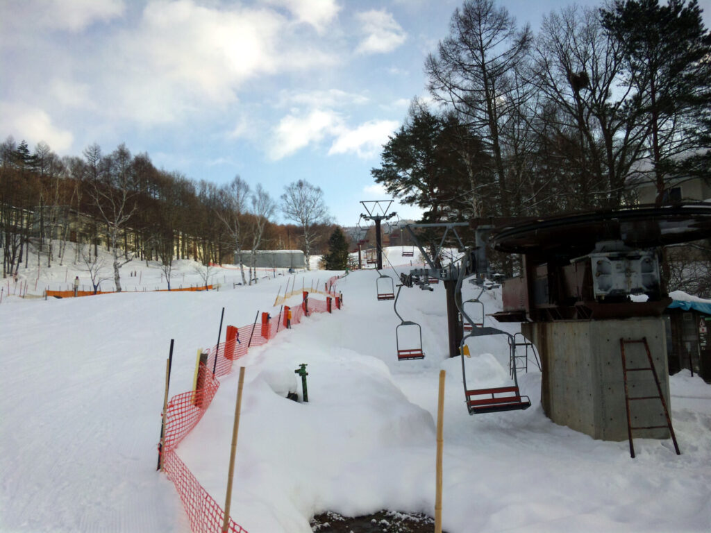 ลิฟต์และลานหิมะ Ikenotaira Snow Park ในอดีต
