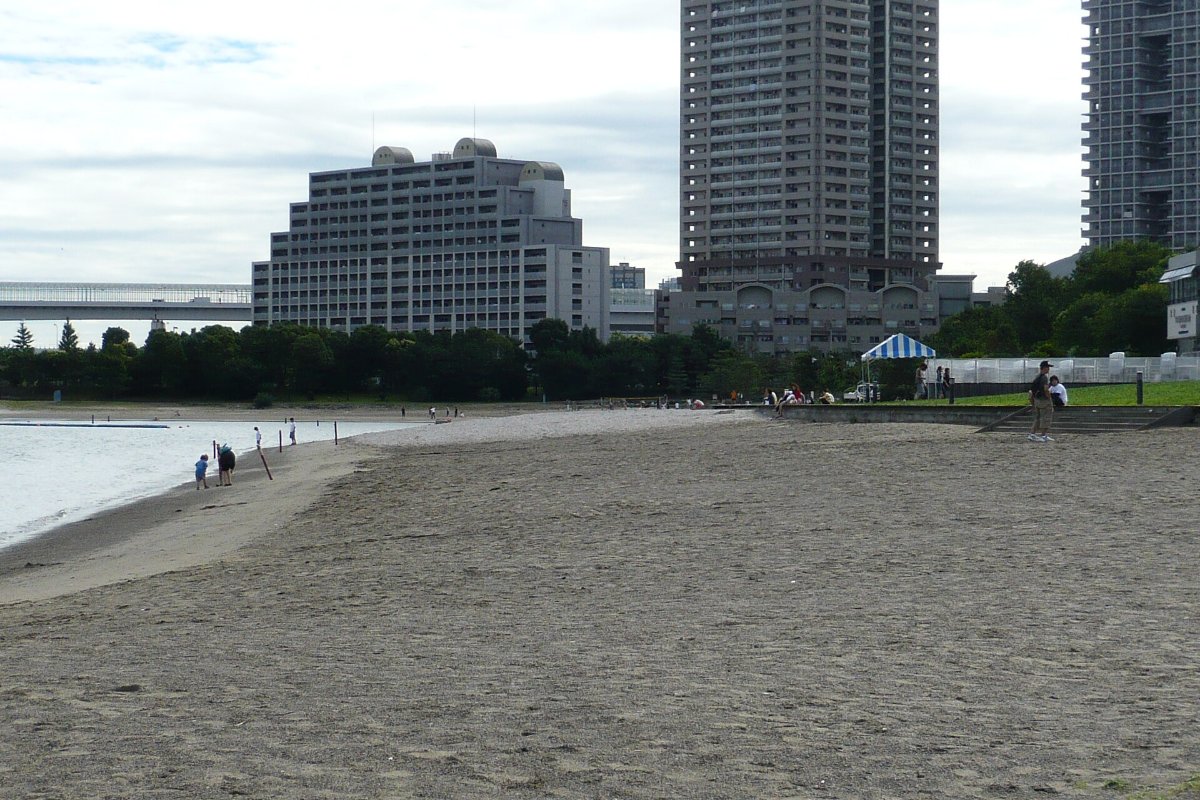 หาดทรายของสวนโอไดบะไคฮิน