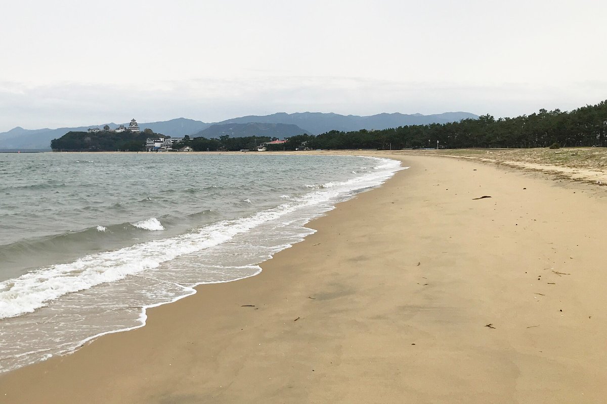 หาดนิชิโนะฮามะ เมืองคาราสึ