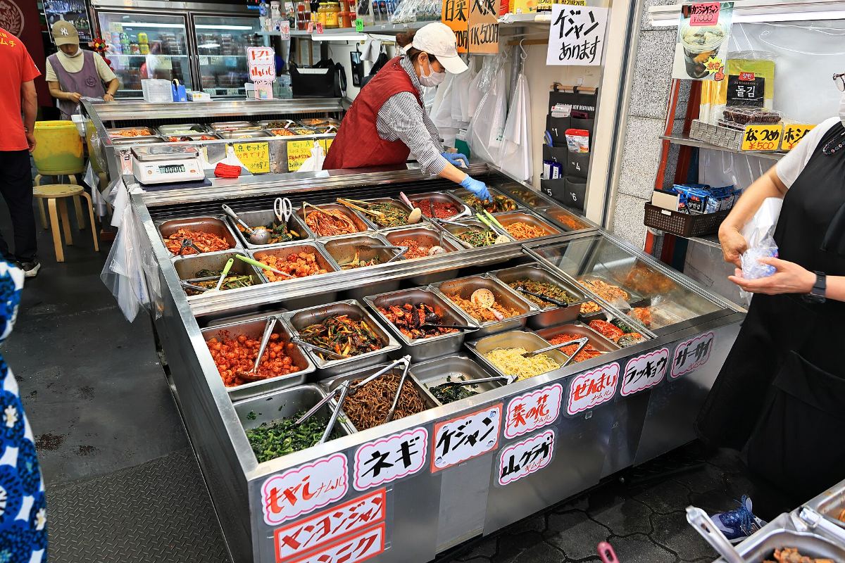 ร้านขายกับข้าวเกาหลีในโคเรียทาวน์โอซาก้า