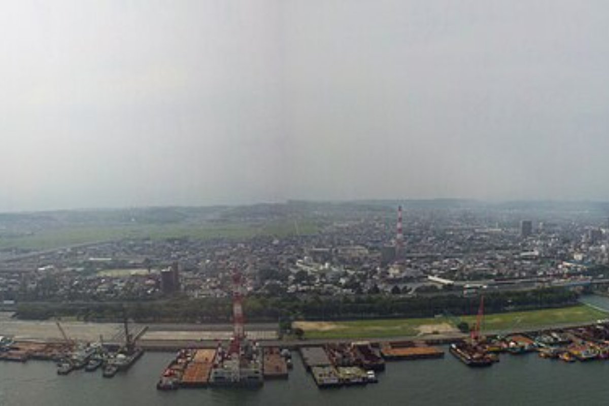 ภาพพาโนรามาท่าเรือยกไกจิ